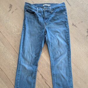 Levi Jeans 312 shaping